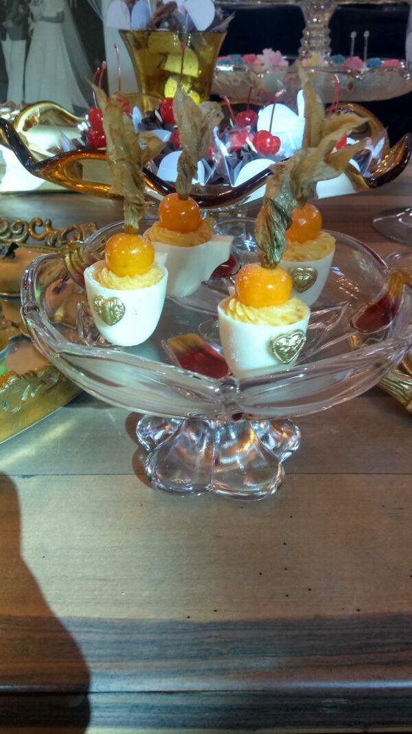 Xícara de Chocolate com Physalis