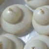 Brigadeiro Trufado Branco e papel ouro - Image 3